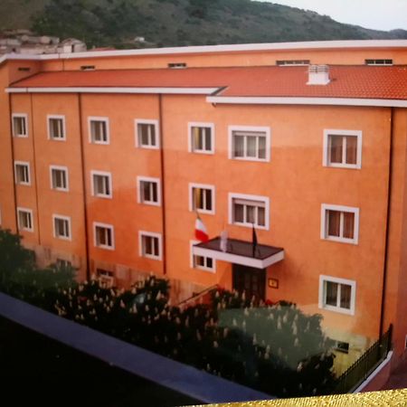 Hotel Casapaceebene à San Giovanni Rotondo Extérieur photo