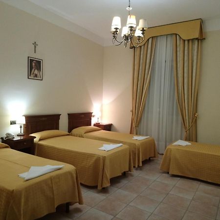 Hotel Casapaceebene à San Giovanni Rotondo Extérieur photo