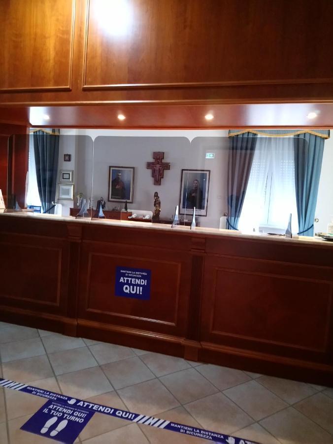 Hotel Casapaceebene à San Giovanni Rotondo Extérieur photo