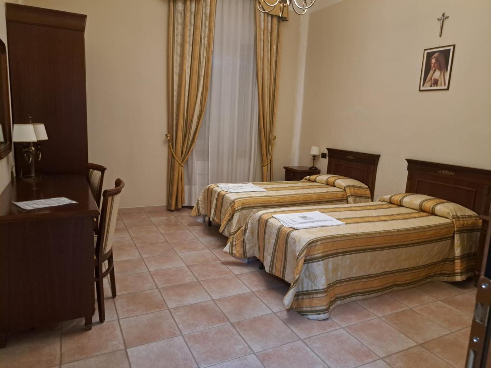Hotel Casapaceebene à San Giovanni Rotondo Extérieur photo