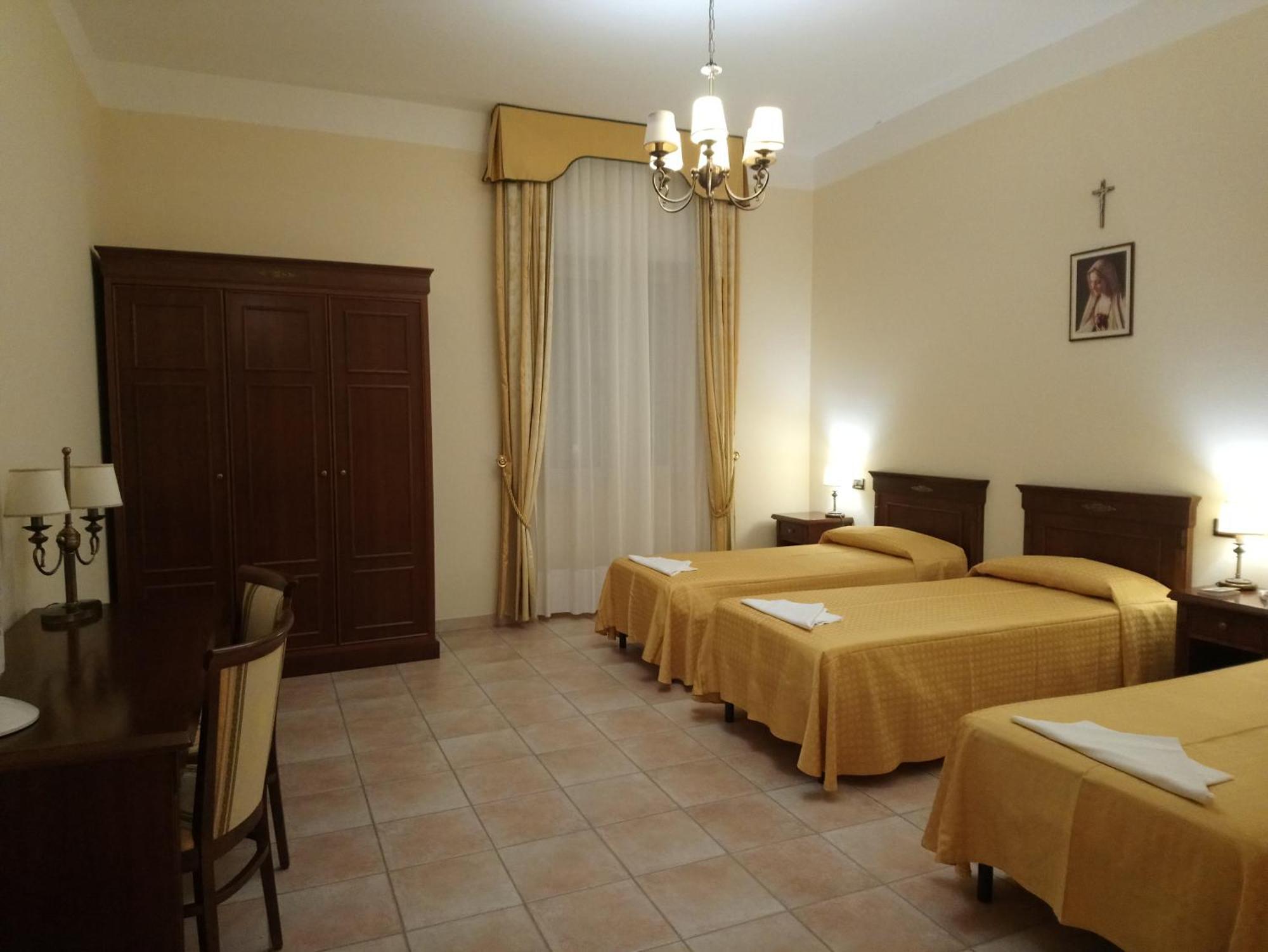 Hotel Casapaceebene à San Giovanni Rotondo Extérieur photo